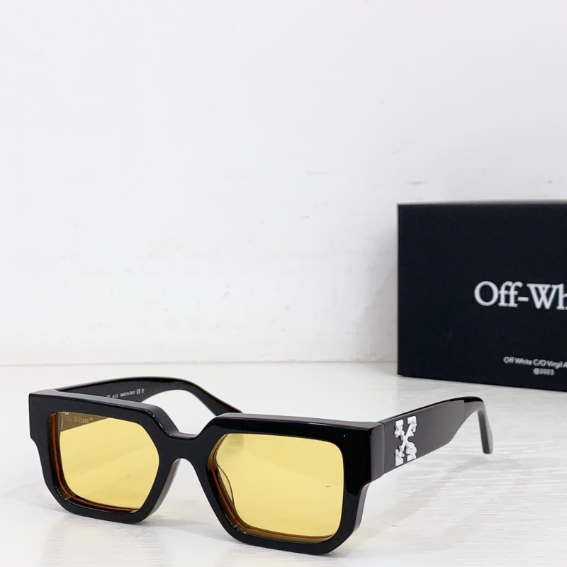 OFF WHITE